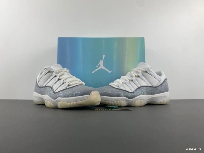 Jordan Low 11 2025  “Snake” HQ7000-001 Air   0713